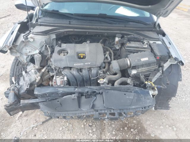 2018 HYUNDAI ELANTRA 5NPD84LF2JH377175 Photo 9