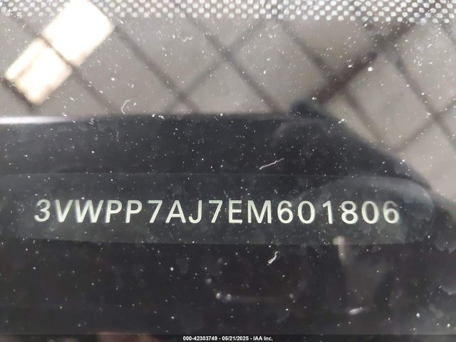 3VWPP7AJ7EM601806 Volkswagen 2014
