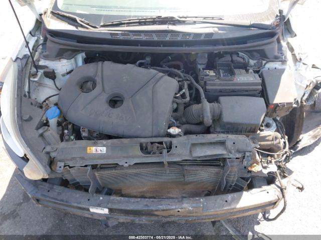 5NPDH4AE0FH643214 Hyundai ELANTRA SE