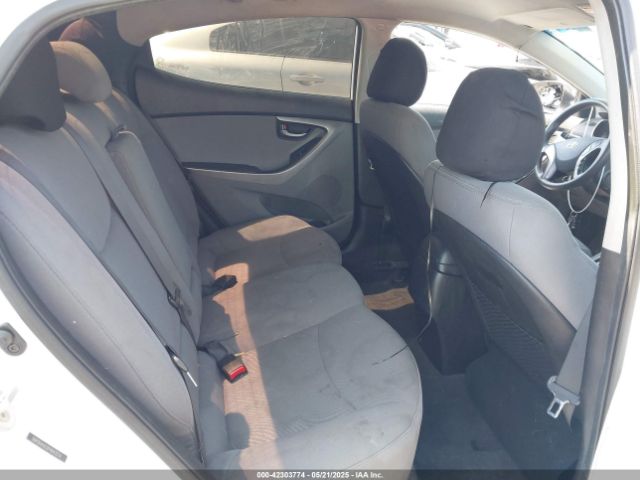 5NPDH4AE0FH643214 Hyundai ELANTRA SE