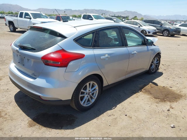 Ford 2016 2016 1FADP3K23GL285000 Image 4