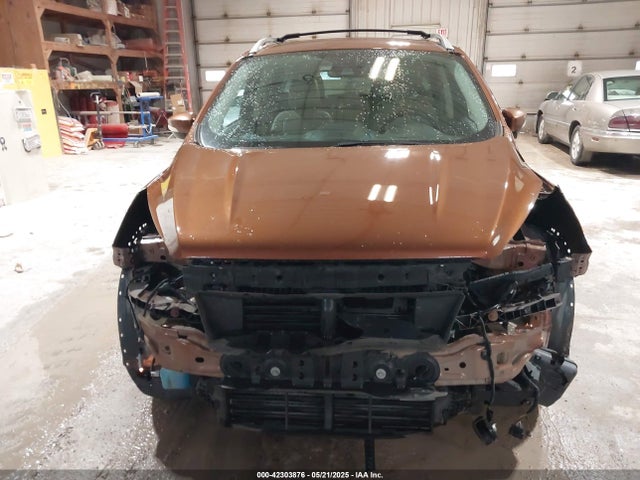 1FMCU9J96HUA74171 Ford Escape Titanium