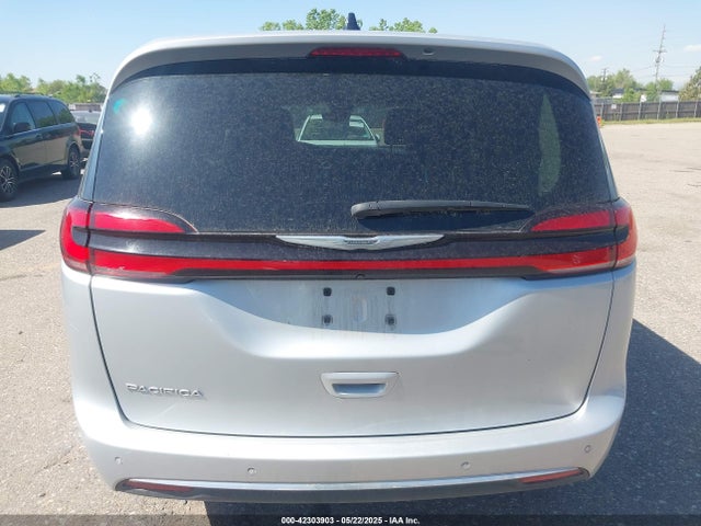 2C4RC1BG8PR586669 Chrysler Pacifica Touring L