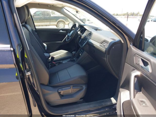 2020 VOLKSWAGEN TIGUAN 3VV3B7AX1LM158247 Photo 4