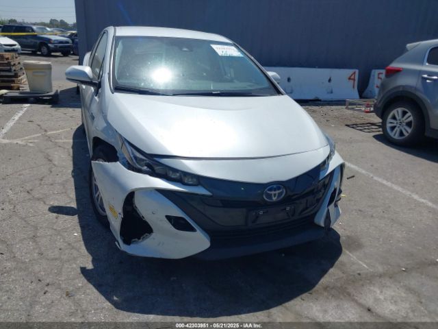 JTDKAMFP8N3204441 Toyota Prius Prime Limited