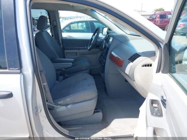 2008 CHRYSLER TOWN & COUNTRY 2A8HR44HX8R724952 Photo 4
