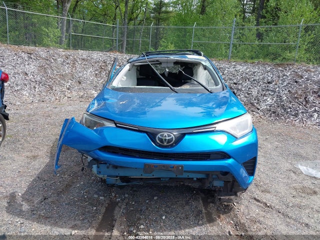 Toyota RAV4 LE 2017 JTMBFREV0HJ109919 Image 12