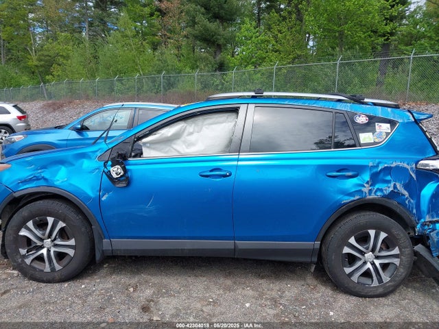 Toyota RAV4 LE 2017 JTMBFREV0HJ109919 Image 14