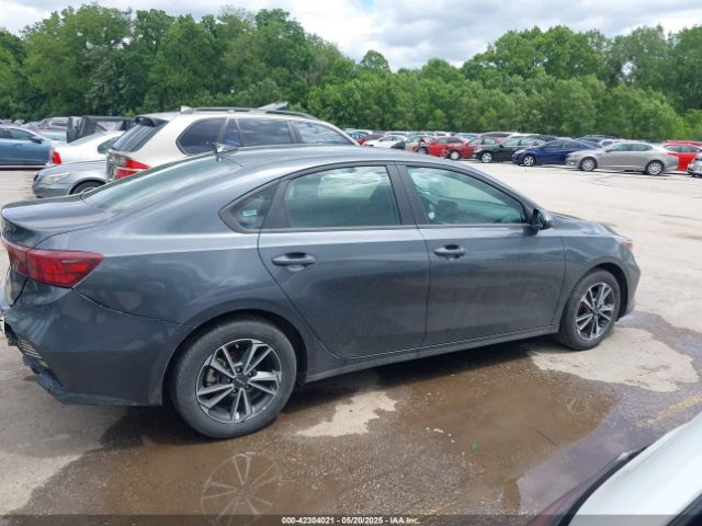 3KPF24AD9RE730376 KIA Forte Lxs