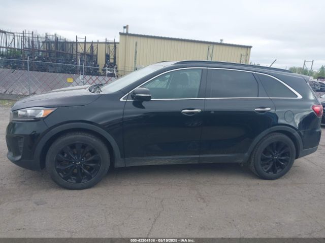 5XYPG4A56KG598555 KIA Sorento 3.3l S