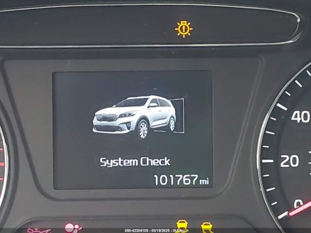 5XYPG4A56KG598555 KIA Sorento 3.3l S