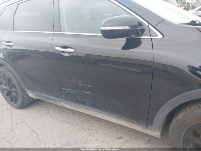 5XYPG4A56KG598555 KIA Sorento 3.3l S