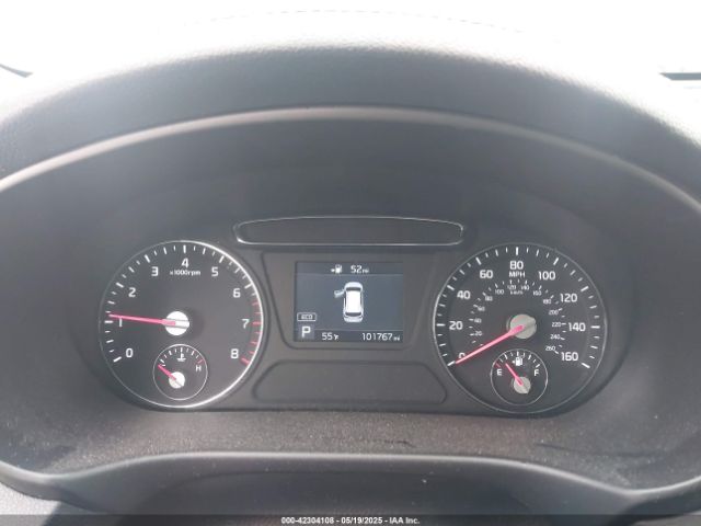 5XYPG4A56KG598555 KIA Sorento 3.3l S