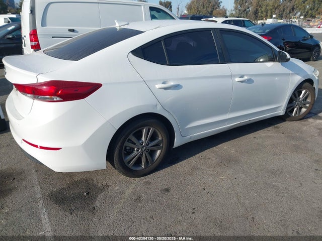 5NPD84LF4JH339124 Hyundai ELANTRA SEL