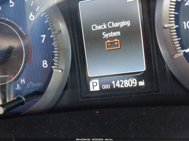 5TDYK3DC6FS674906 Toyota Sienna Xle 8 Passenger