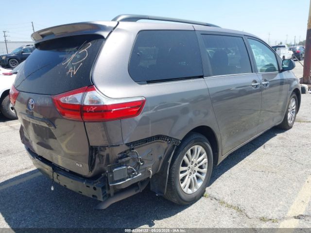 5TDYK3DC6FS674906 Toyota Sienna Xle 8 Passenger