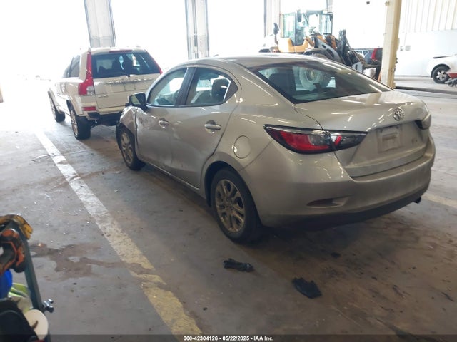 3MYDLBYV6JY326348 Toyota p5v