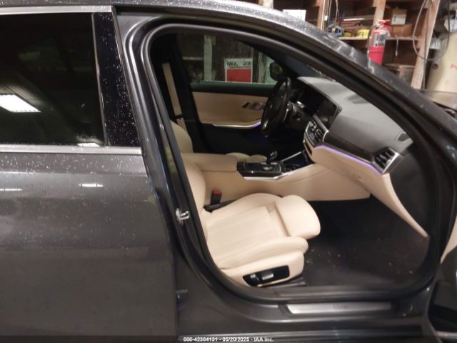 2022 BMW 330I 3MW5R7J02N8C33181 Photo 4