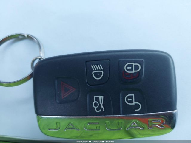 2016 JAGUAR XJ SAJWJ2GD3G8V93278 Photo 10