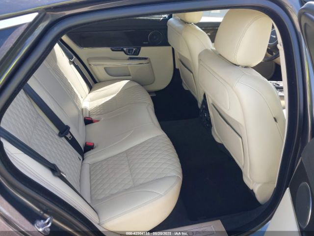 2016 JAGUAR XJ SAJWJ2GD3G8V93278 Photo 7