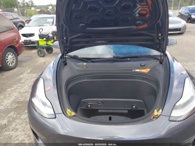 5YJ3E1EA2JF011588 Tesla Model 3 Long Range/mid Range