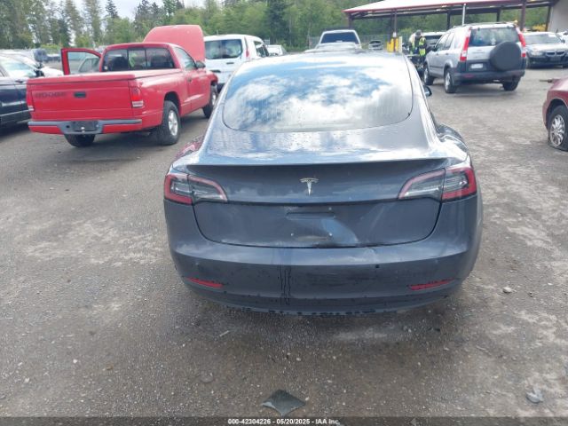 5YJ3E1EA2JF011588 Tesla Model 3 Long Range/mid Range