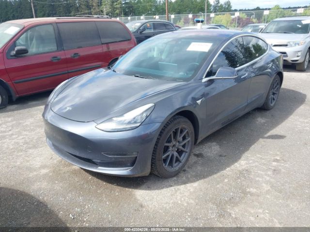 5YJ3E1EA2JF011588 Tesla Model 3 Long Range/mid Range