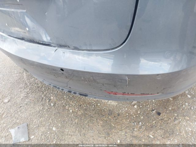 5YJ3E1EA2JF011588 Tesla Model 3 Long Range/mid Range