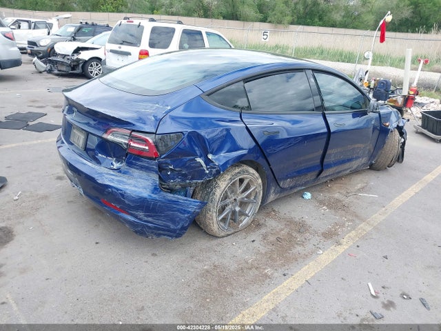 2021 TESLA MODEL 3 5YJ3E1EBXMF054945 Photo 3