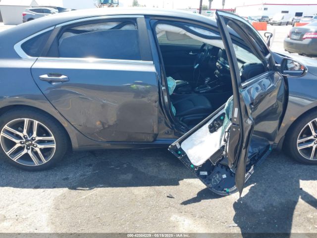 3KPF54AD3KE057131 KIA FORTE EX