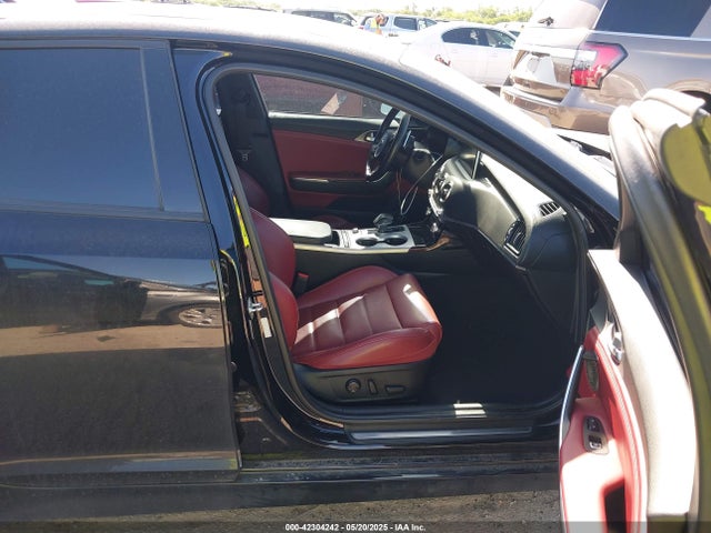 KNAE55LC6J6025216 KIA tgdi lamda ii