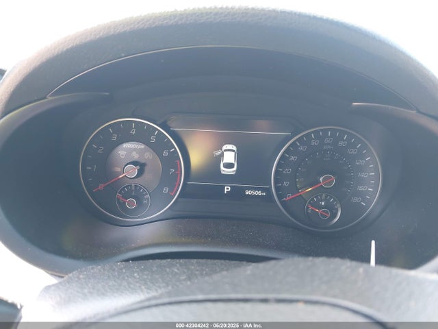 KNAE55LC6J6025216 KIA tgdi lamda ii