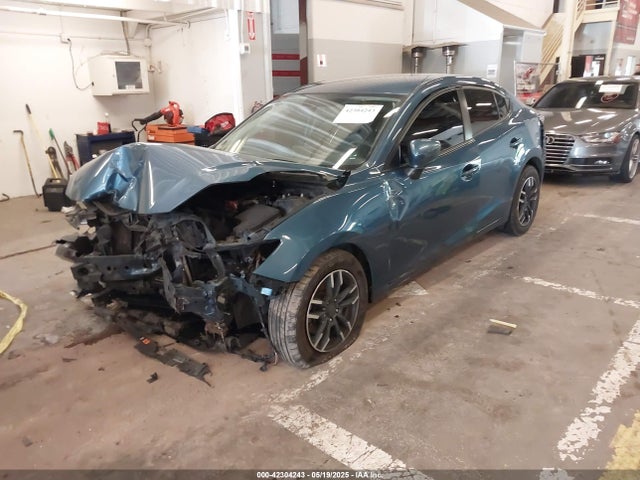 Mazda pe 2017 3MZBN1U78HM104524 Image 2