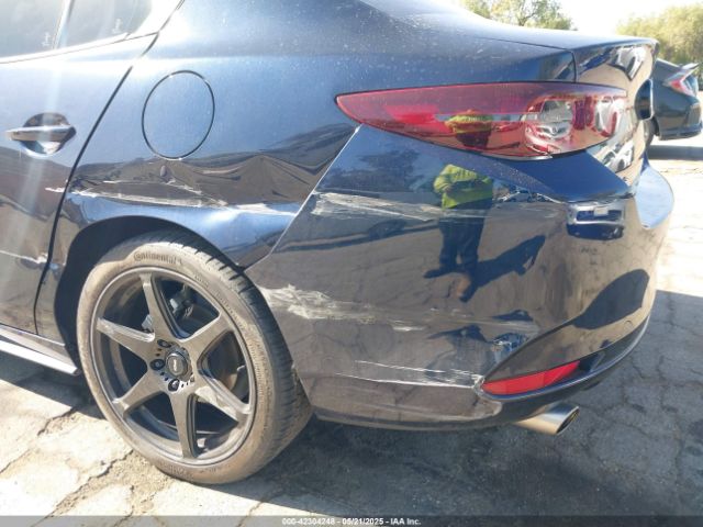JM1BPAALXM1326956 Mazda Mazda3 2.5 S