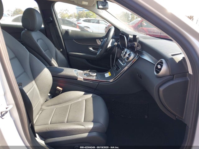 W1KWF8DB0MR634709 Mercedes-Benz m264