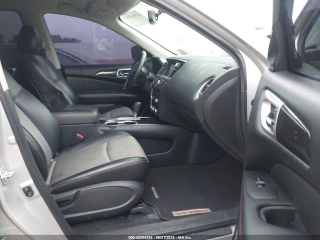 5N1DR2MN3KC637986 Nissan Pathfinder Sv