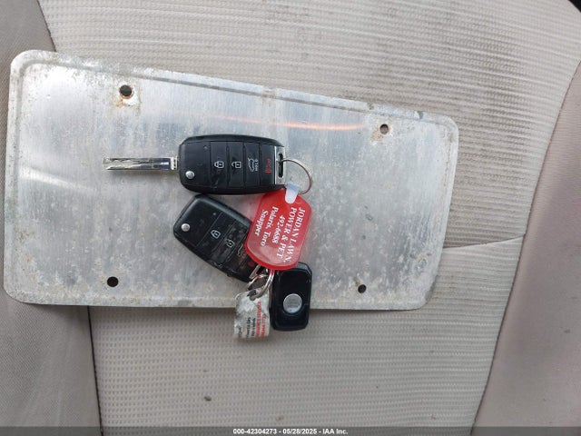 5XYKT4A76EG485961 KIA Sorento Lx V6