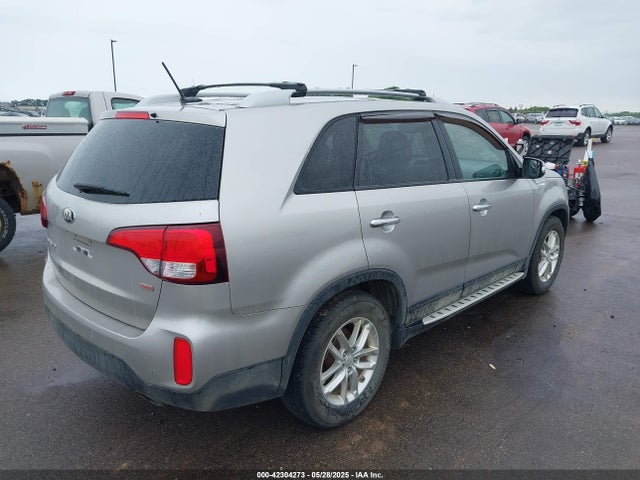 5XYKT4A76EG485961 KIA Sorento Lx V6