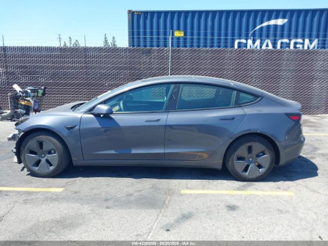 5YJ3E1EAXNF117762 Tesla 2022