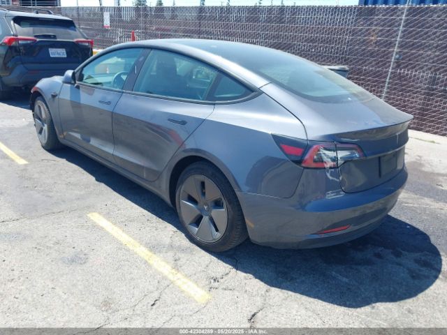 5YJ3E1EAXNF117762 Tesla 2022