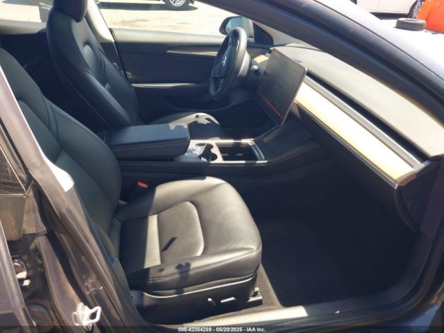5YJ3E1EAXNF117762 Tesla 2022