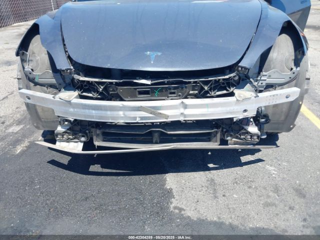 5YJ3E1EAXNF117762 Tesla 2022