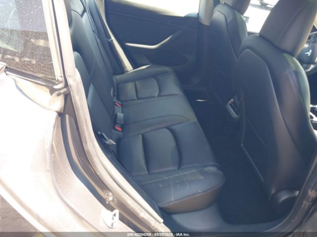 5YJ3E1EAXNF117762 Tesla 2022
