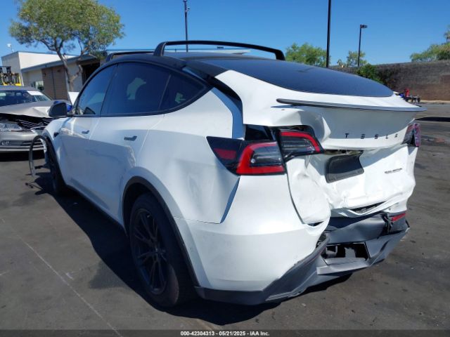 2021 TESLA MODEL Y 5YJYGAEE5MF189275 Photo 2