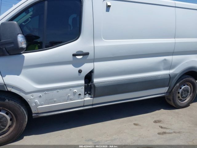 1FTYE1YM3GKB32461 Ford Transit-150