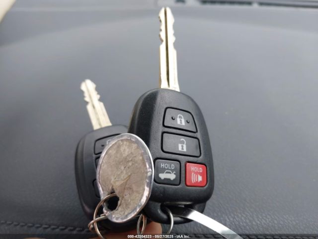 5YFBURHE9EP005860 Toyota Corolla Le Plus