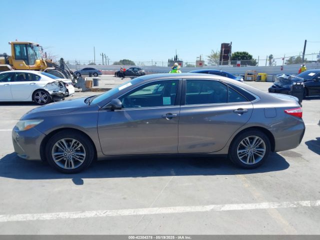 4T1BF1FKXHU619503 Toyota CAMRY SE