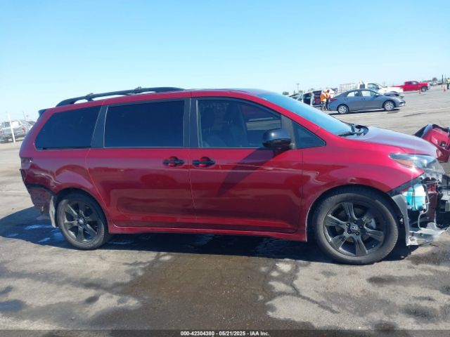 5TDXZ3DC8LS053685 Toyota SIENNA SE