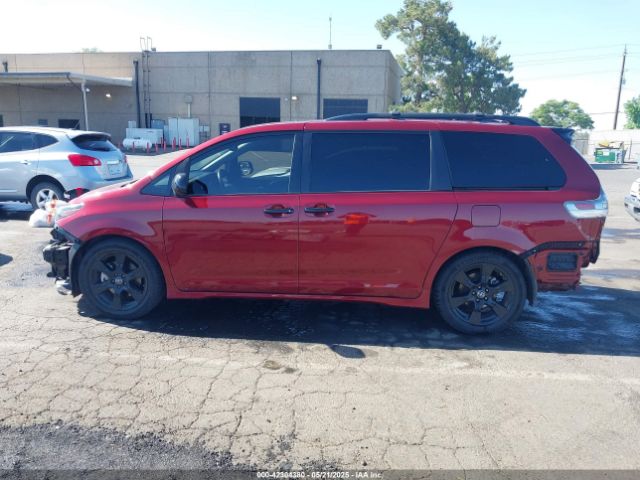 5TDXZ3DC8LS053685 Toyota SIENNA SE