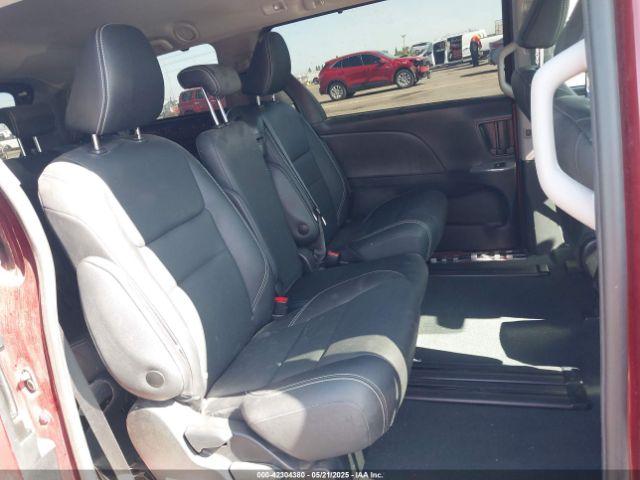 5TDXZ3DC8LS053685 Toyota SIENNA SE